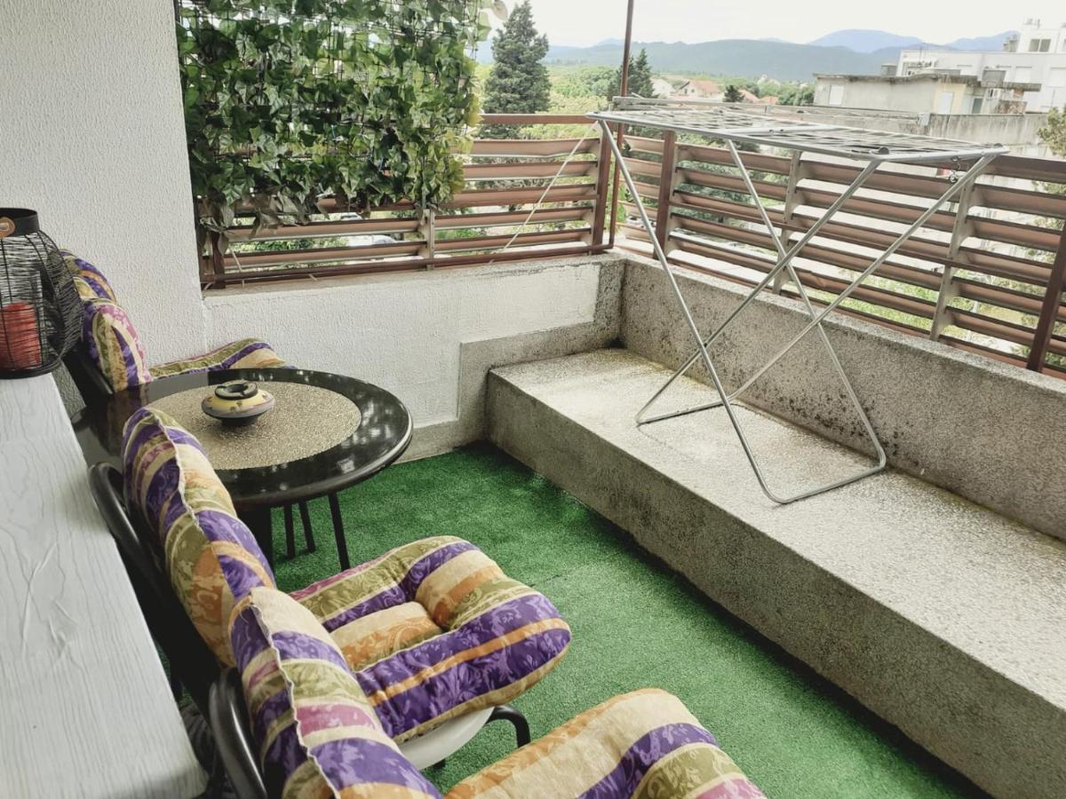 Spacious 80M2 Apartment In The Center Ljubuški Exterior foto